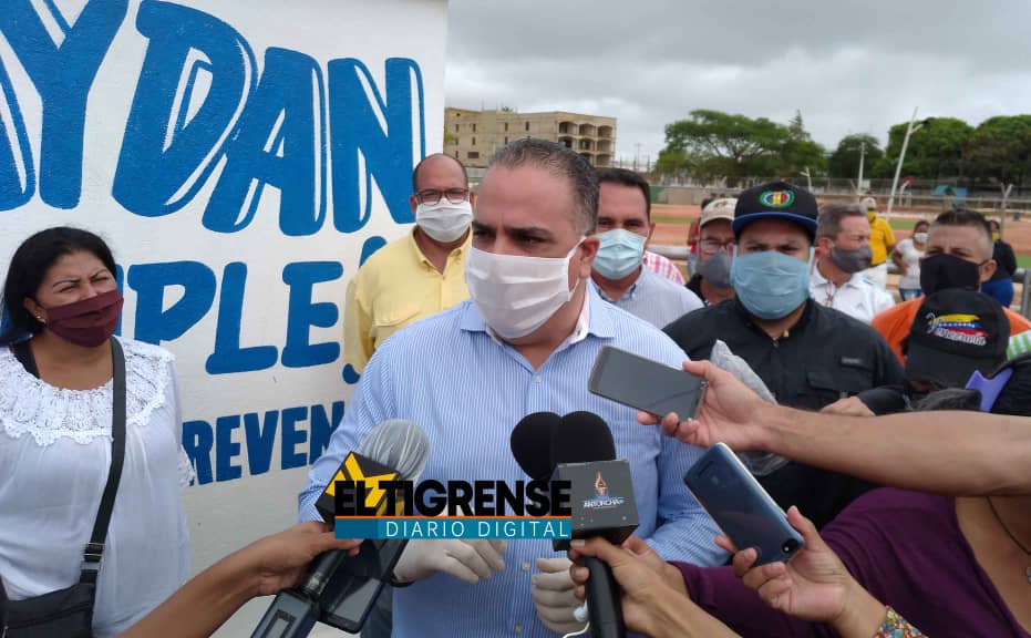 Raydan Sur Raydan inauguró el nuevo pozo de agua de la calle 17 Sur – Diario El ...