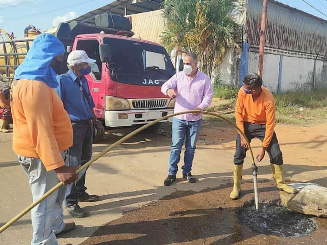Raydan Sur Raydan supervisó trabajos de mantenimiento de aguas servidas en el 23 ...